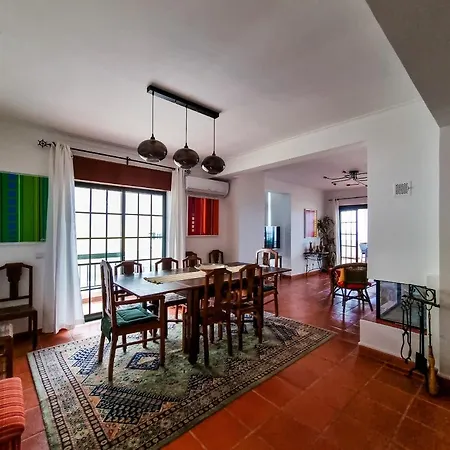 Flh View With Balcony *